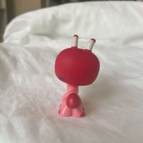Authentic Littlest Pet Shop #2410 Red Ant Blythe - Picture 9 of 13